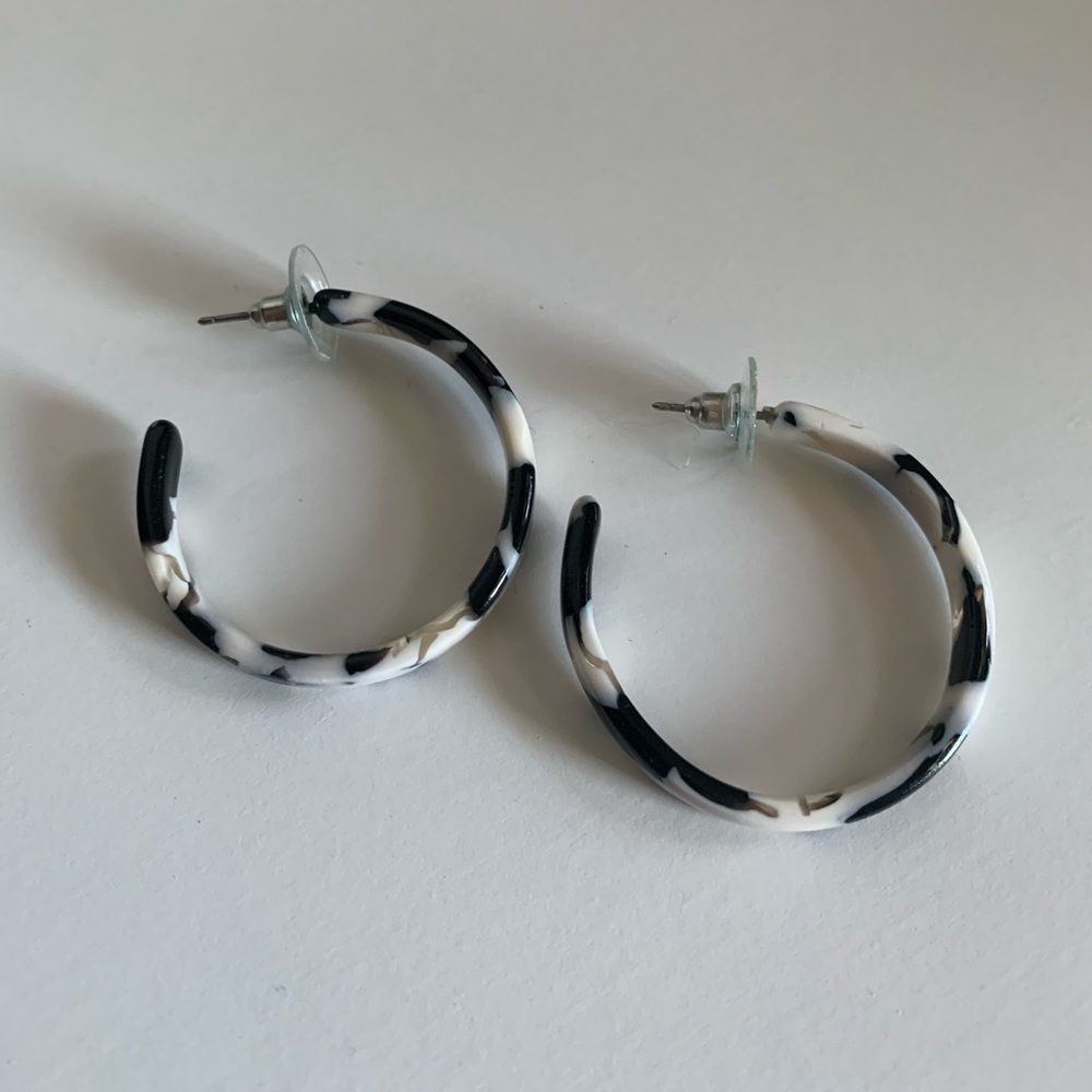 Black and White Marbled Resin Hoops